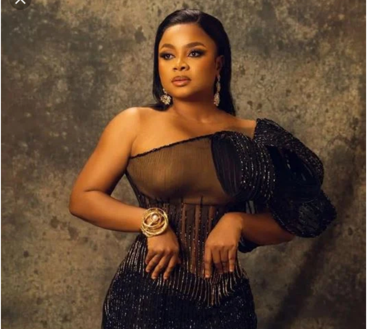 Bimbo Ademoye Cries Out in London Over Missing Eba and Seafood Okra