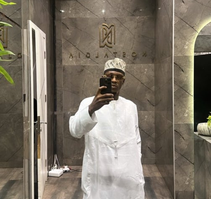 Dami Foreign Publicly Apologises to Tiwa Savage Over Offensive Tweets