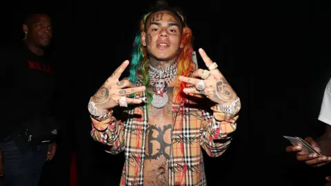 Rapper Tekashi 6ix9ine Threatens to Abort Baby if it’s a Girl
