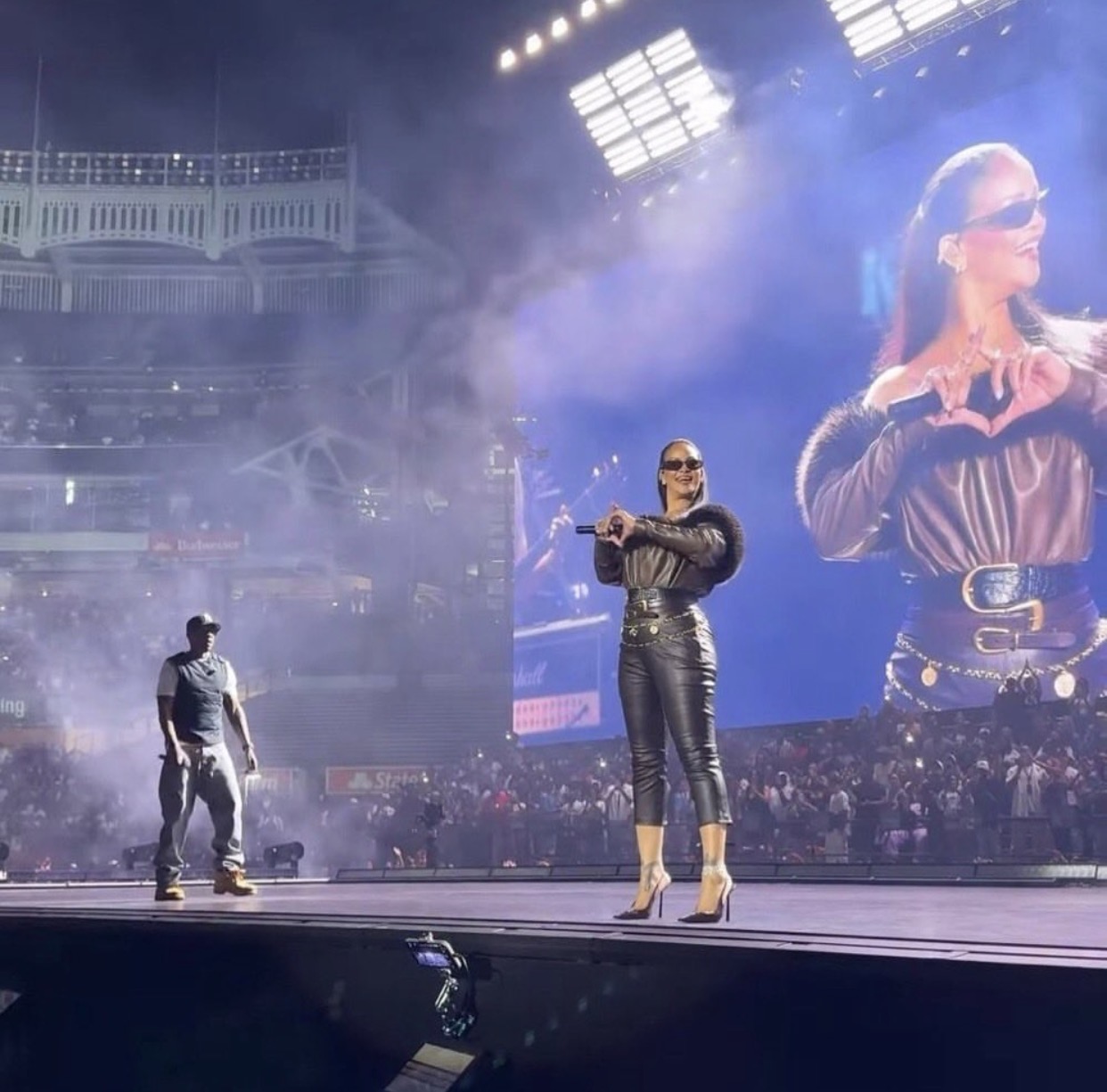 Fan Reactions to Rihanna’s Surprise Performance with Jay-Z