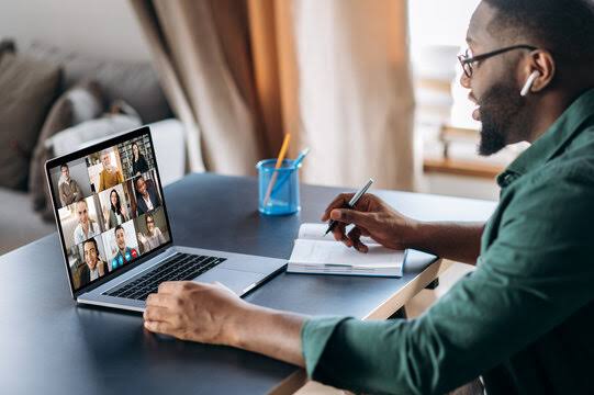 The ‘Commute-Free’ Health Trap: How Daily Exercise Protects Remote Workers From Silent Burnout and Sedentary Disease